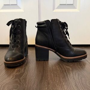Naturalizer Madalynn3 Black Lace-Up Combat Boots - Size 7.5M